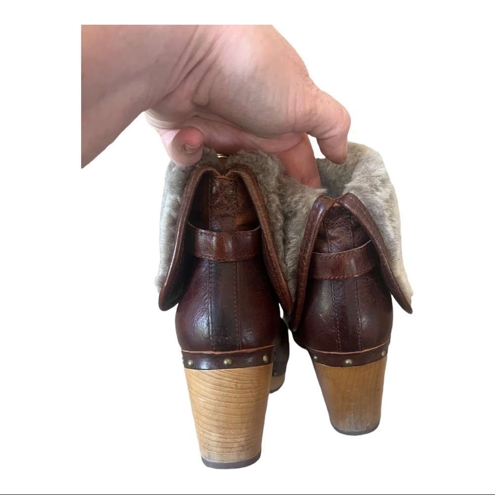 UGG lynnea brown leather Sherpa lined boots size 7 - Picture 3 of 10